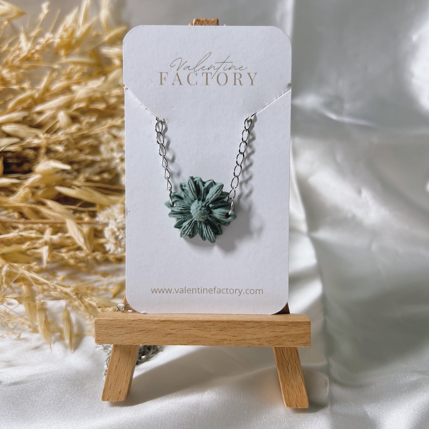 Fin de série - Collier fleur bleu gris